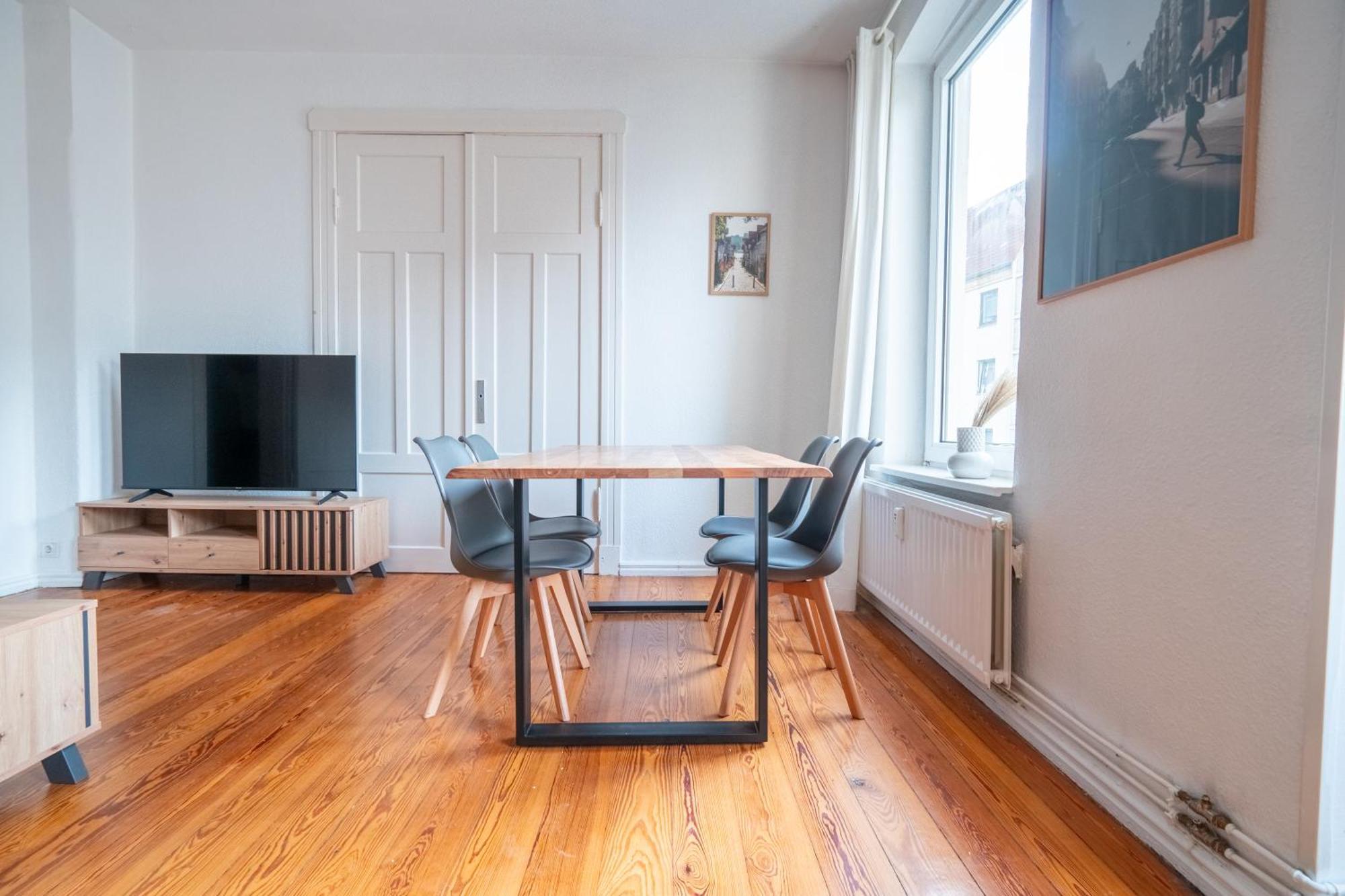 Grosses Apartment Mit 2 Balkonen Zentral Am Nordertor Flensborg Eksteriør billede